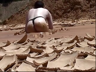Quicksand Play hot ass fetish amateur